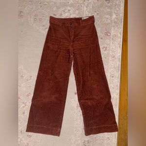 GAP High rise corduroy khakis!